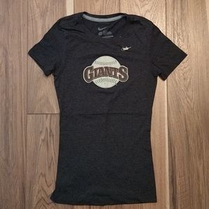 🆕SF Giants Tee Womens